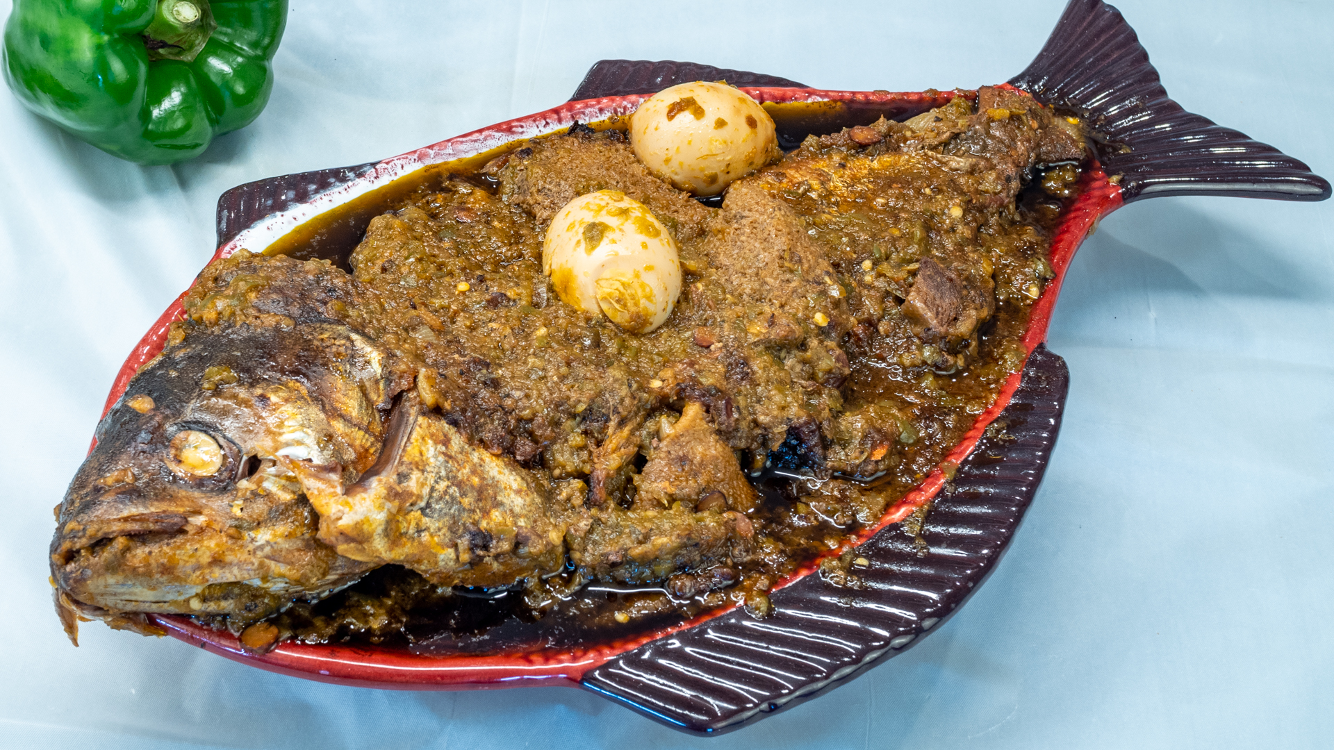 African_FoodStuff_Fish_in_Green_Capsicum_&_Chili_Sause